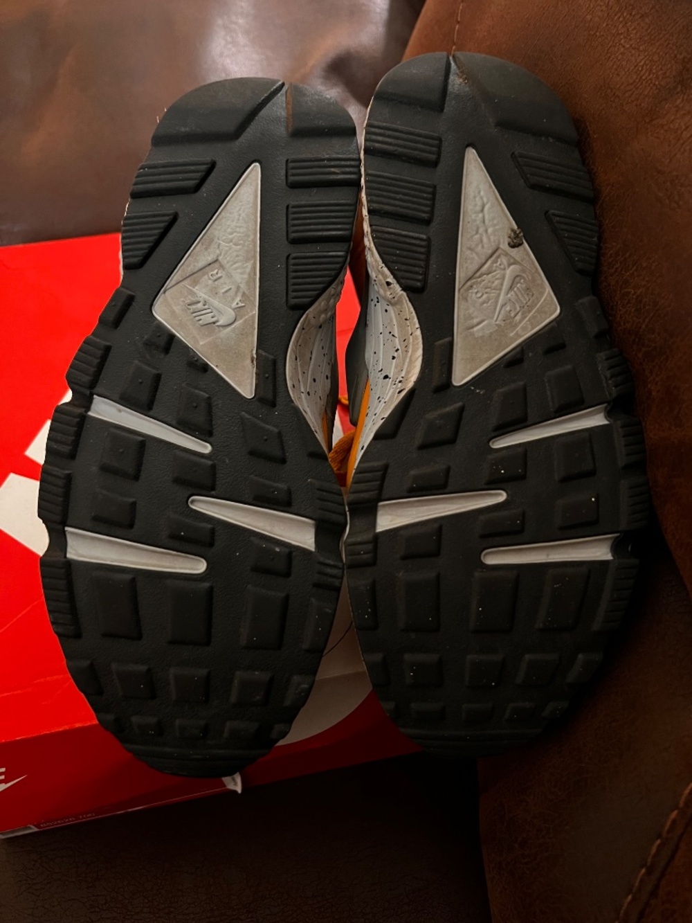 Nike Huarache PREOWNED - Picture 5 of 6